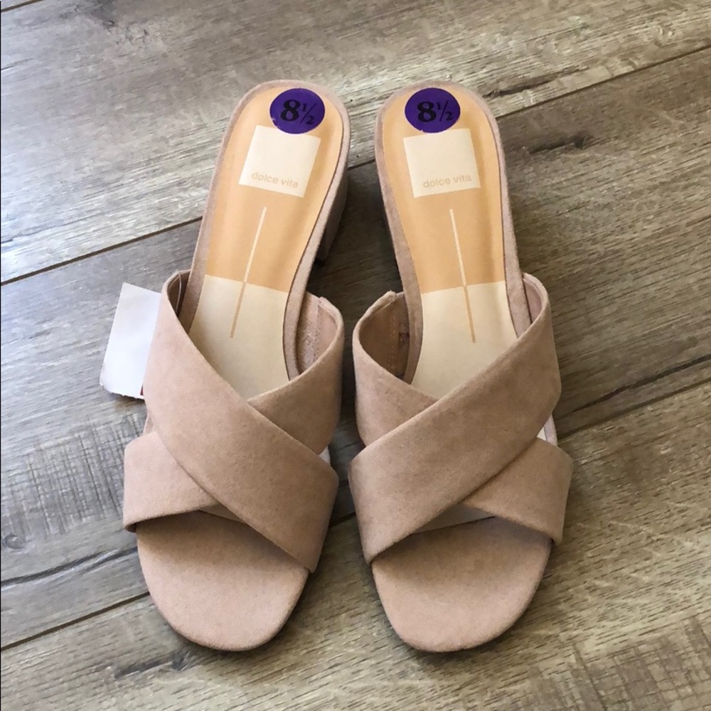Brand new Dolce Vita slides